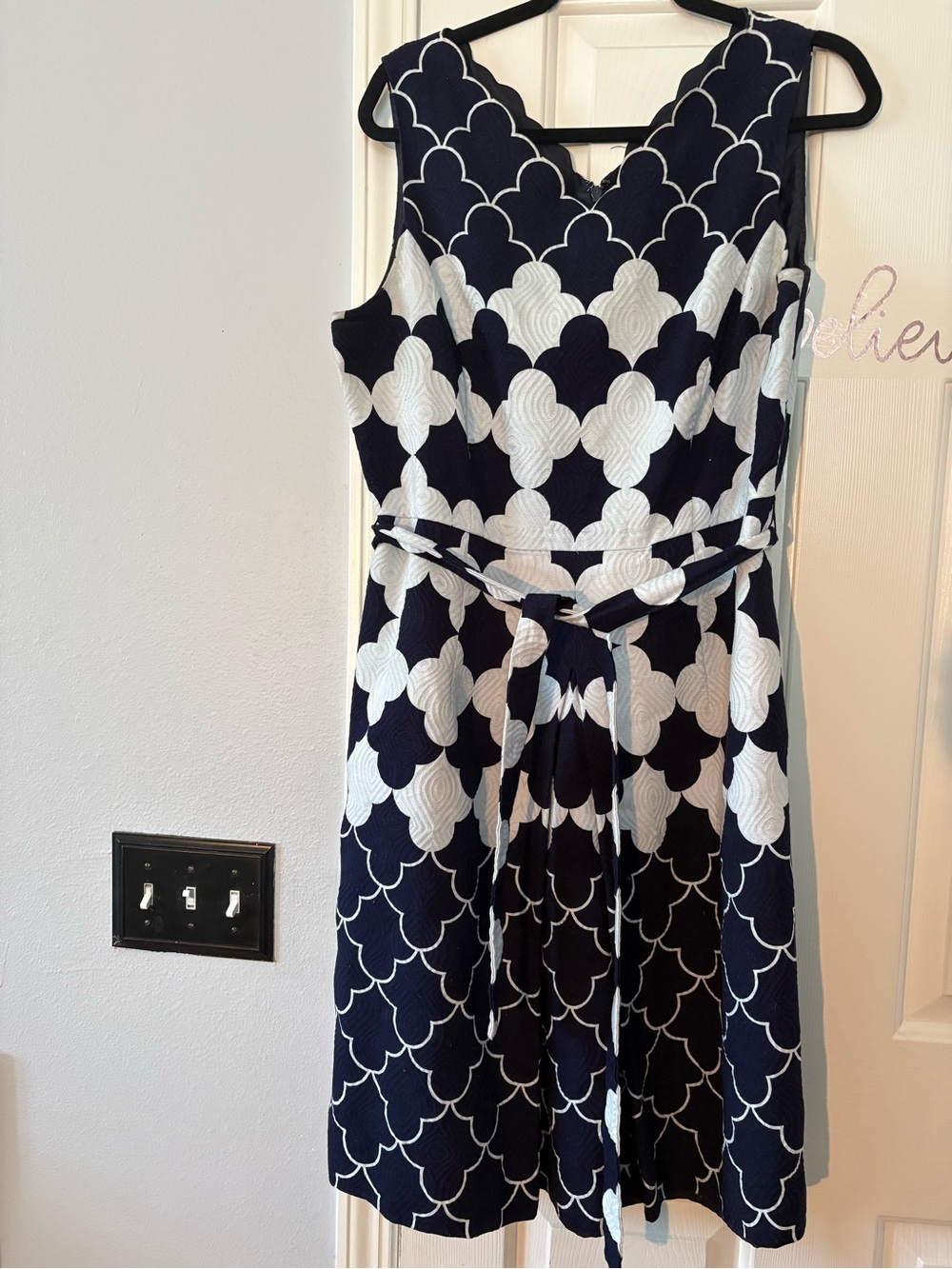 Navy & White Patterned Scalloped Clover Print Sleeveless Dress Tie Waist Sz 12
